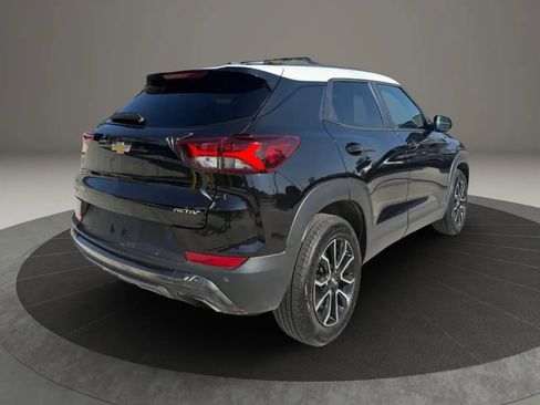 Used 2021 Chevrolet TrailBlazer ACTIV w/ Sun and Liftgate Package AWD/4WD image 8