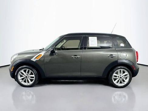 Used 2011 MINI Cooper Countryman Base image 8