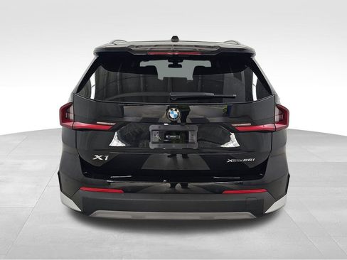 Used 2023 BMW X1 xDrive28i w/ Convenience Package image 3