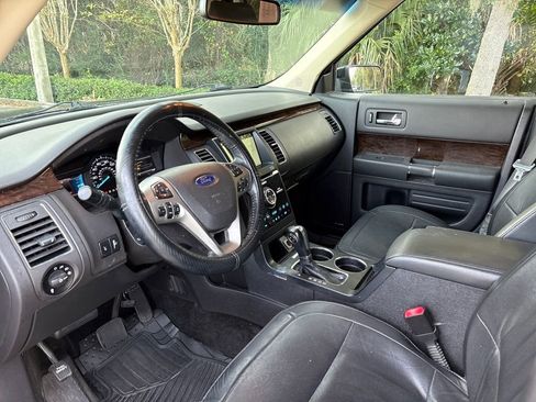 Used 2018 Ford Flex Limited w/ Class III Trailer Tow Package image 6