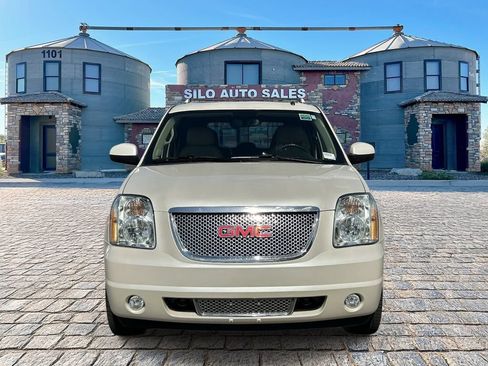 Used 2014 GMC Yukon Denali AWD/4WD image 8