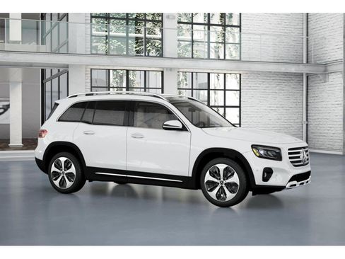 Used 2026 Mercedes-Benz GLB 250 image 13
