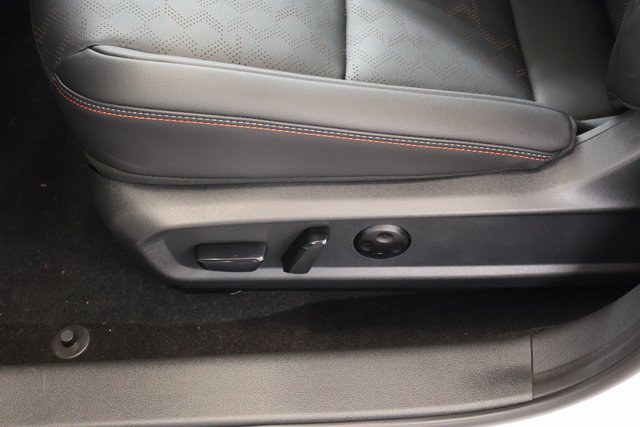 New 2027 Nissan Sentra SR w/ SR Premium Package FWD image 13