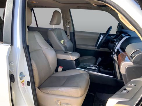 Used 2014 Toyota 4Runner Limited RWD image 9