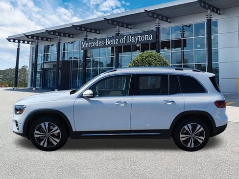 Used 2025 Mercedes-Benz GLB 250 image 7