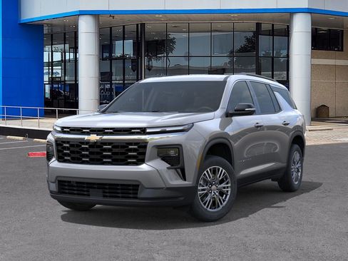 New 2026 Chevrolet Traverse LT image 6