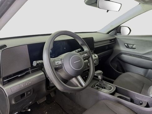 Used 2024 Hyundai Kona SE FWD image 9
