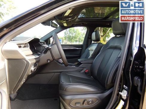 Used 2024 Jeep Grand Cherokee Limited 4xe AWD/4WD image 10