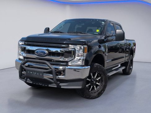 Used 2021 Ford F250 XL w/ STX Appearance Package AWD/4WD image 2