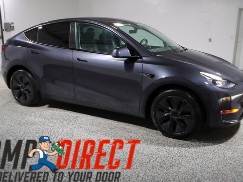 Used 2025 Tesla Model Y Long Range image 6