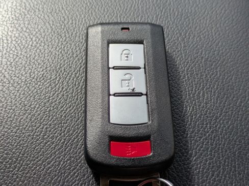 Used 2023 Mitsubishi Eclipse Cross SEL image 34