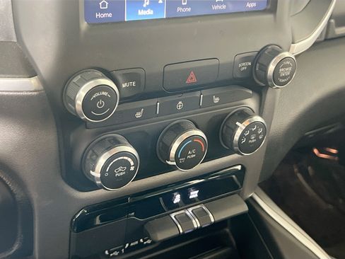 Used 2023 RAM 1500 Big Horn AWD/4WD image 15