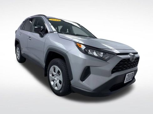 Used 2019 Toyota RAV4 LE w/ Carpet Mat Package AWD/4WD image 16