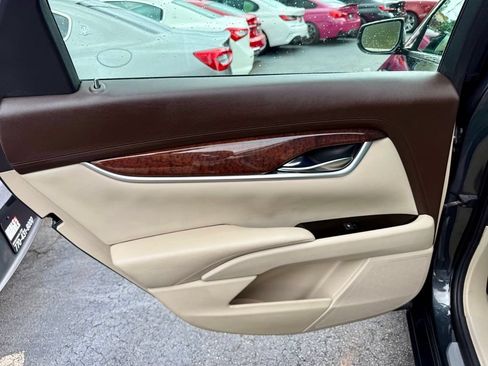 Used 2014 Cadillac XTS Luxury FWD image 33