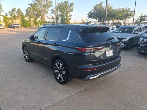 Used 2025 Mitsubishi Outlander SE AWD/4WD image 8