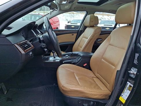 Used 2010 BMW 528i xDrive Sedan image 16