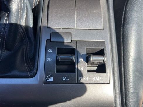 Used 2014 Lexus GX 460 w/ Premium Package image 27