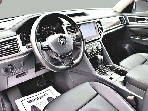 Used 2019 Volkswagen Atlas SEL FWD image 18