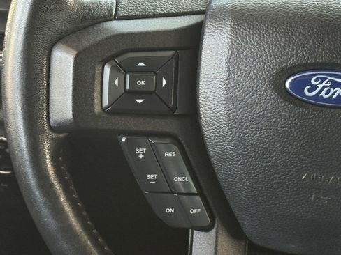 Used 2019 Ford F150 XLT w/ Equipment Group 302A Luxury AWD/4WD image 15