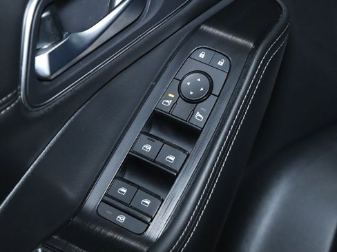 Used 2021 Nissan Rogue SV w/ Premium Package image 17