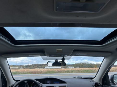 Used 2013 MAZDA MAZDA3 i Grand Touring w/ Tech Pkg image 18