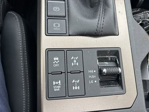 Used 2024 Toyota Land Cruiser image 25