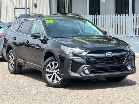 Used 2023 Subaru Outback Premium image 2
