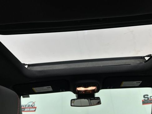 Used 2024 GMC Canyon AT4X image 21