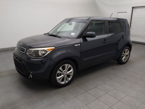 Used 2016 Kia Soul + FWD image 2