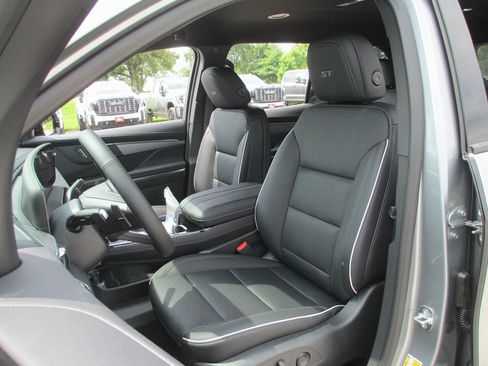 New 2026 Buick Enclave Sport Touring image 13