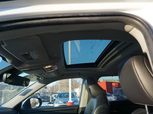 Used 2022 Toyota Highlander XLE image 8