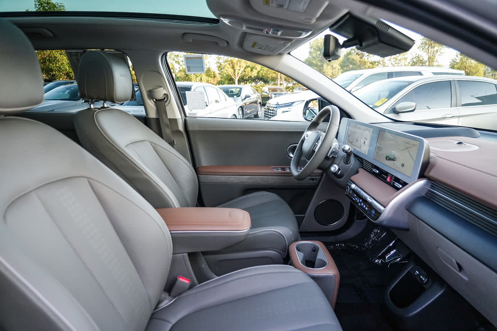 Certified 2024 Hyundai Ioniq 5 Limited AWD/4WD image 17