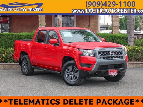 Used 2025 Nissan Frontier SV image 1