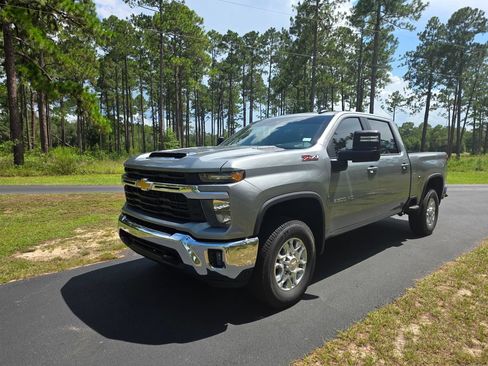 New 2026 Chevrolet Silverado 2500 LT AWD/4WD image 1
