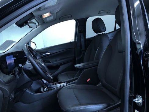 Used 2025 Buick Encore GX Preferred image 19