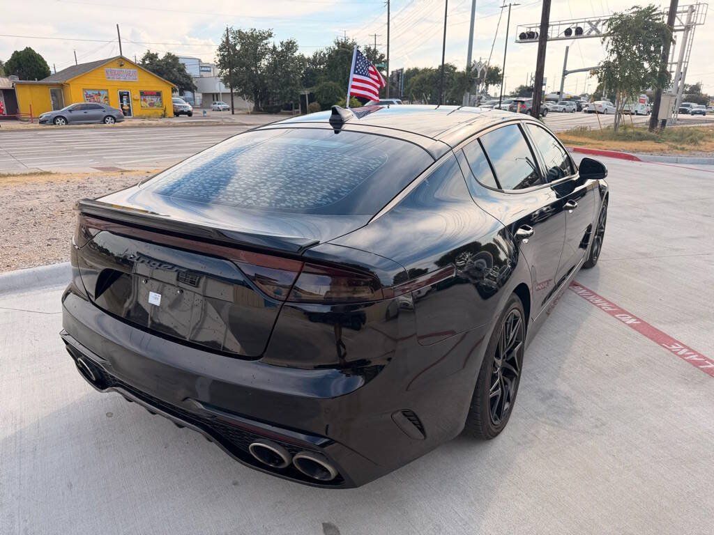 Used 2022 Kia Stinger GT-Line w/ Sun & Sound Package RWD image 4