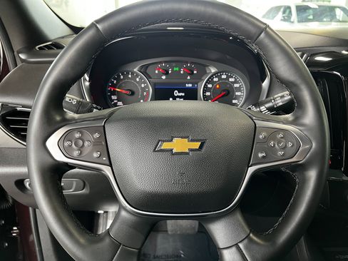 Used 2023 Chevrolet Traverse LT AWD/4WD image 13