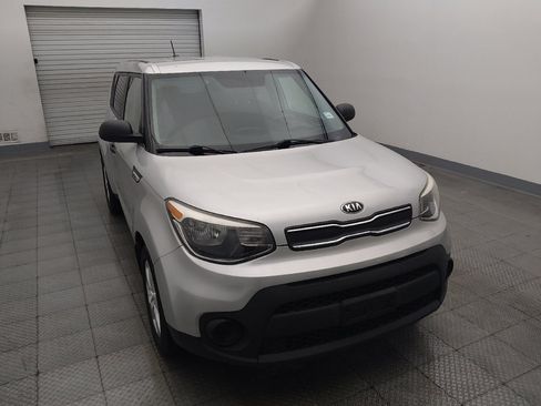 Used 2018 Kia Soul FWD image 14