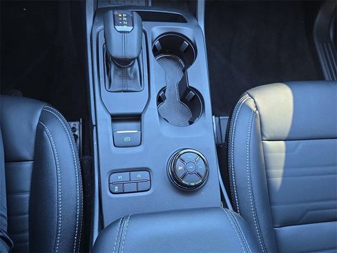 Used 2024 Ford Ranger Lariat w/ Advanced Towing Package image 23