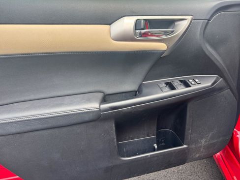 Used 2015 Lexus CT 200h w/ Navigation Package FWD image 22