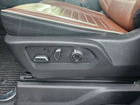 Used 2025 GMC Sierra 1500 Denali Ultimate AWD/4WD image 23