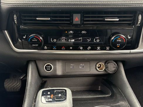 Used 2021 Nissan Rogue SL FWD image 23