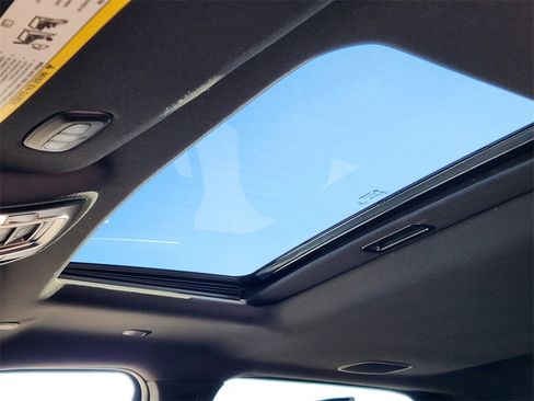 Used 2023 RAM 3500 Laramie image 25