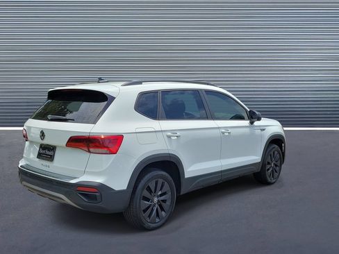 Used 2022 Volkswagen Taos S FWD image 3