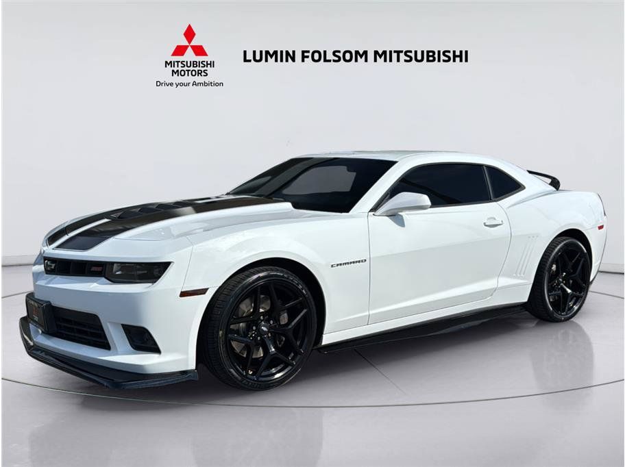 Used 2015 Chevrolet Camaro SS w/ RS Package RWD image 1
