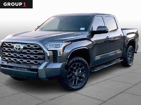 Used 2025 Toyota Tundra Platinum image 1