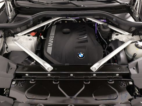 Used 2024 BMW X5 xDrive40i image 58