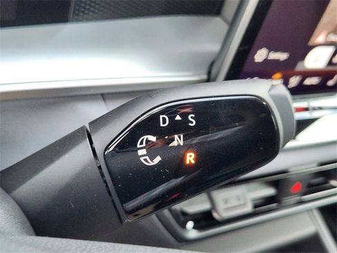 New 2026 Volkswagen Tiguan SE R-Line image 20