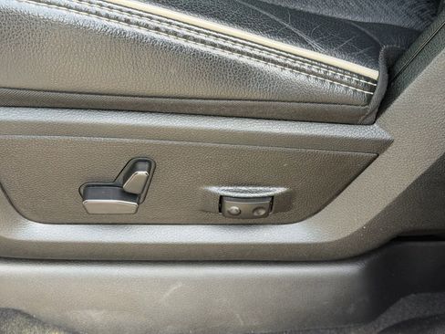 Used 2024 RAM 2500 Laramie AWD/4WD image 18