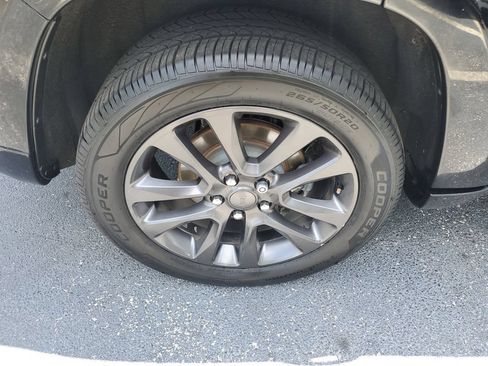 Used 2018 Jeep Grand Cherokee High Altitude RWD image 7